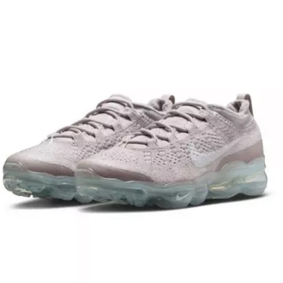 Nike Air VaporMax 2023 Flyknit Women's Sneakers - Silver and White - Picture 1 of 6